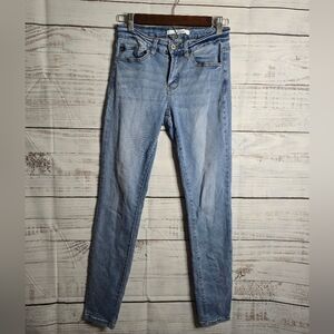 KanCan Women's Light Wash Skinny Jeans Size 5/26